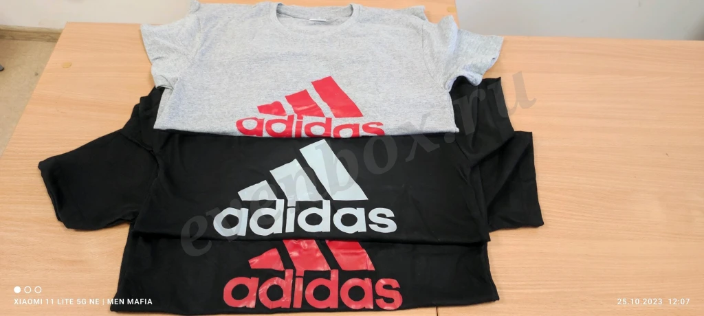 футболки мужские и женские