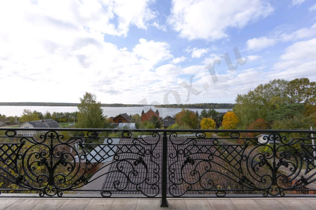 Дом, 692 м², Сельхоз (СНТ или ДНП), 35 сот