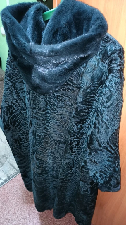 шуба каракуль