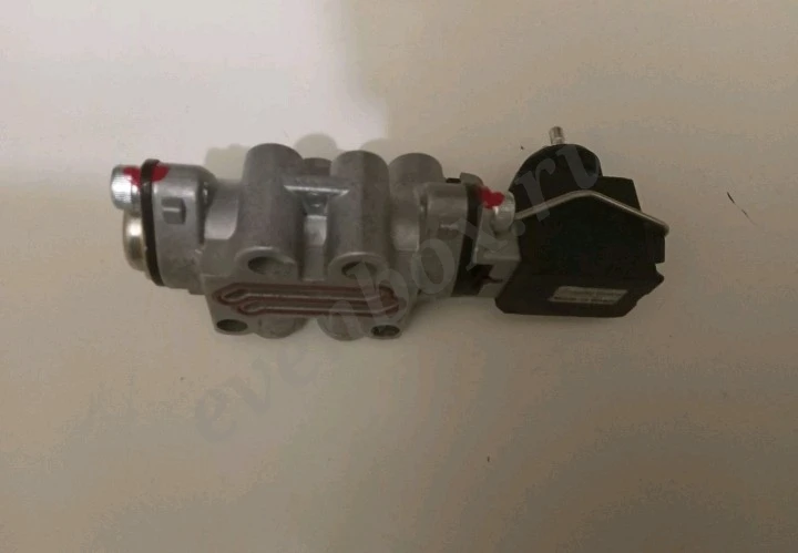 Клапан электромагнитный управления КПП для автомобиля Scania