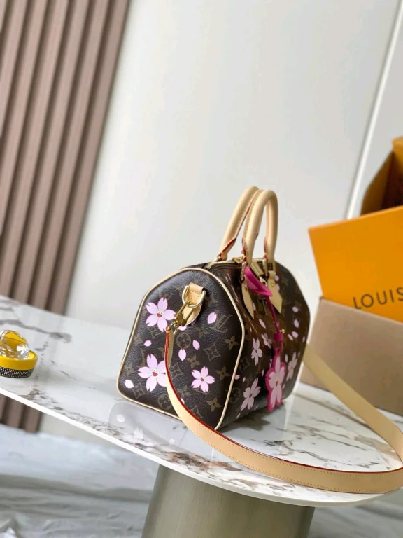 Сумка Louis vuitton