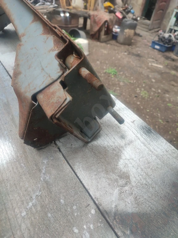 Балка двигателя