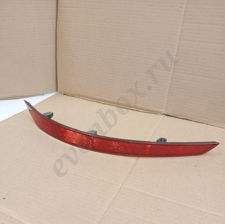 Катафот в задний бампер правый для Skoda Rapid