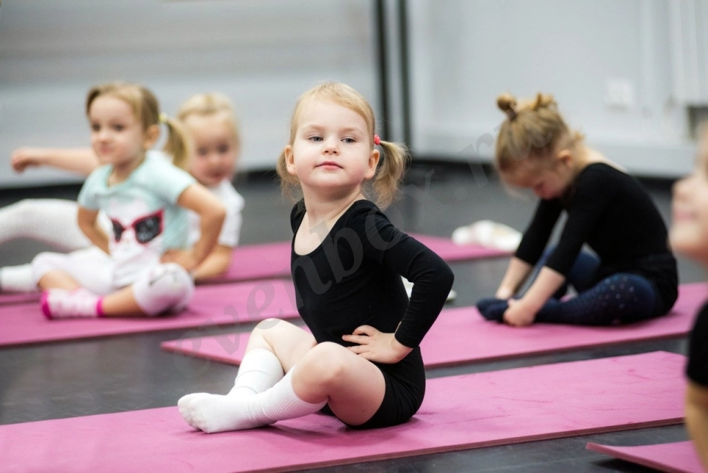 Танцы, фитнес, хореография, гимнастика для 3 - 6 лет в Новороссийске