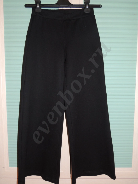 Школьные брюки палаццо на рост 146-152.