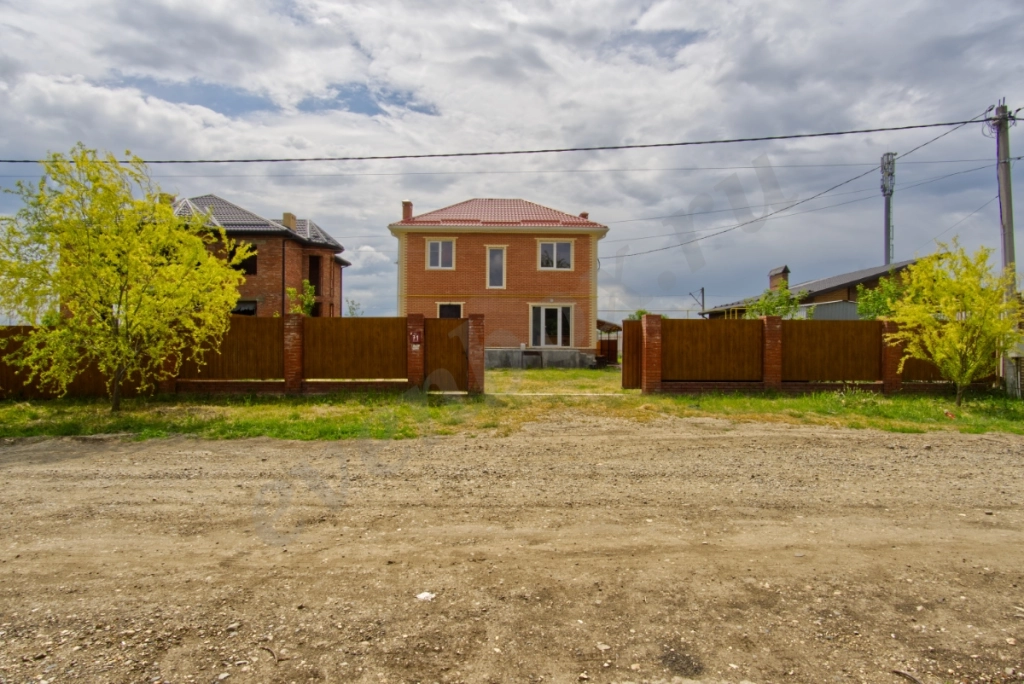 Дом, 244 м², Поселения (ИЖС), 13 сот