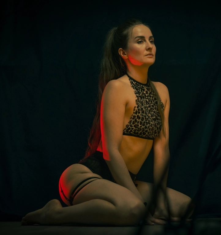 Холтер Бра Трусики на завышенной талии+Пояса для чулок+Гартеры на ноги