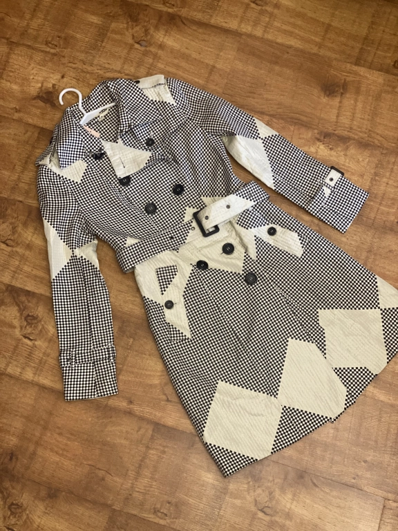 Женский плащ тренч