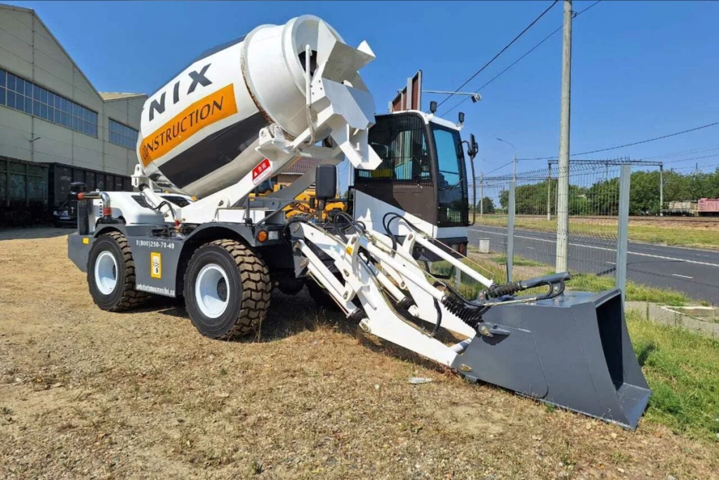 Бетоносмеситель с самозагрузкой YNIX QGMC4000 (16 м3/час)