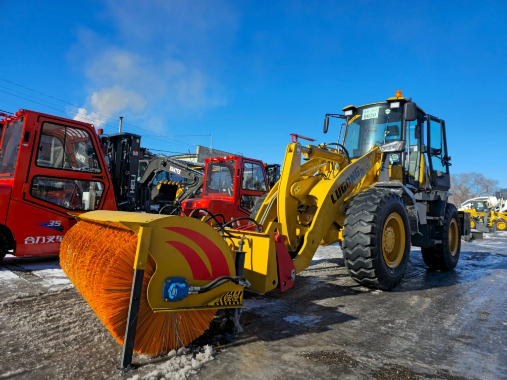 Фронтальный погрузчик Lugong Lg946L