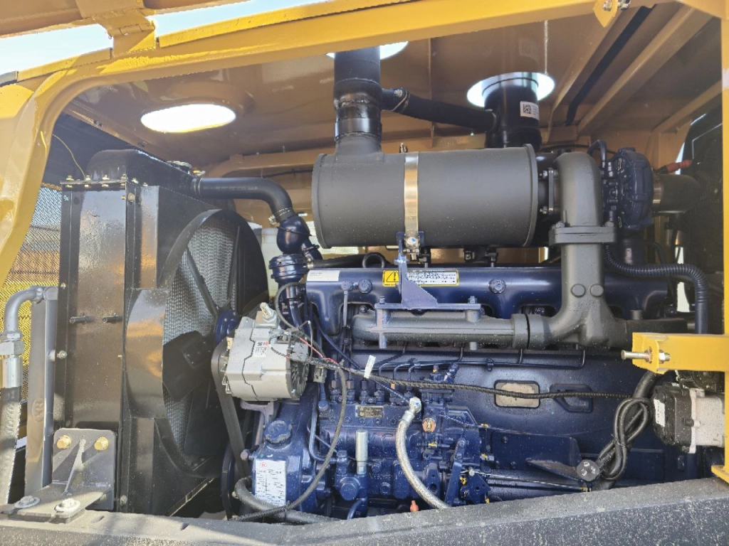 Фронтальный погрузчик Lugong Lg946L