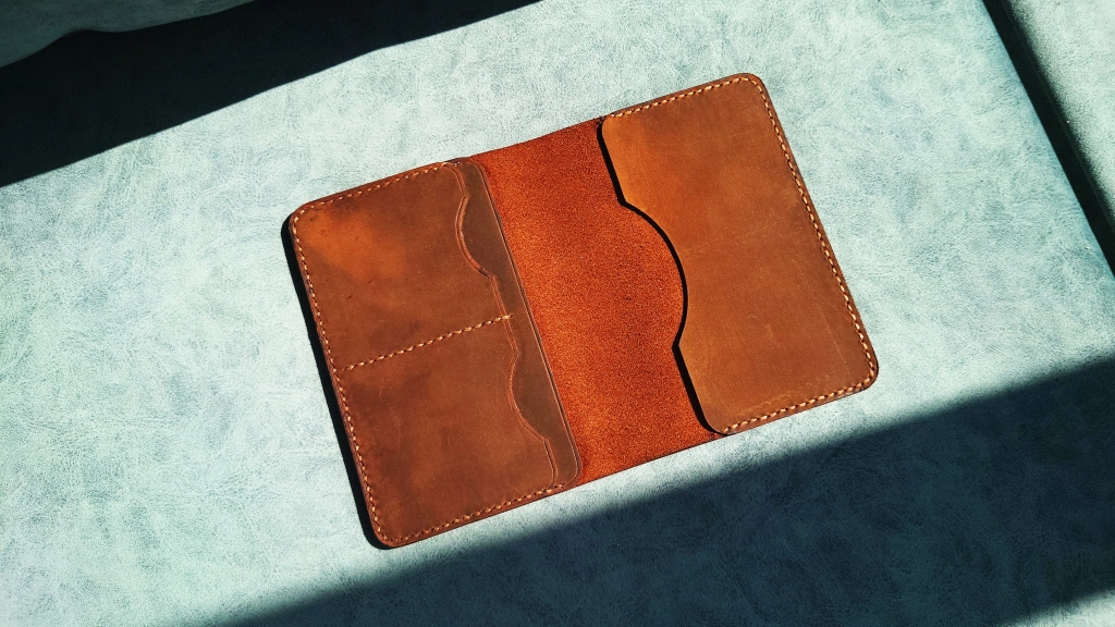 Обложка под документы из натуральной кожи