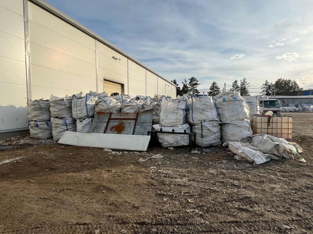 Полипропиленовые литники из под фильтра гранулятора