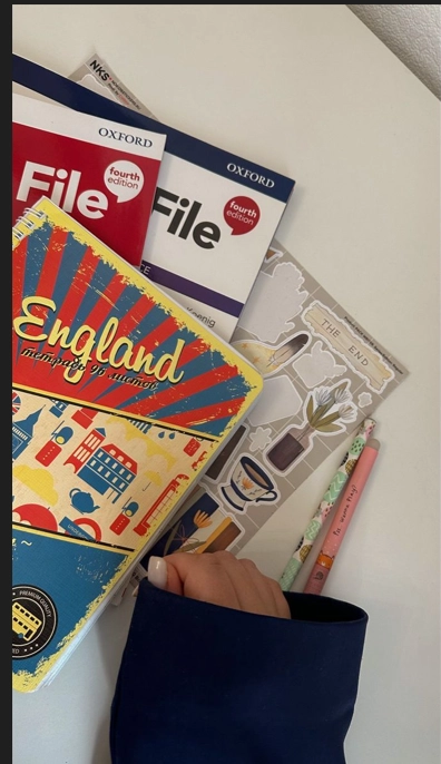 Репетитор по английскому для детей и подростков