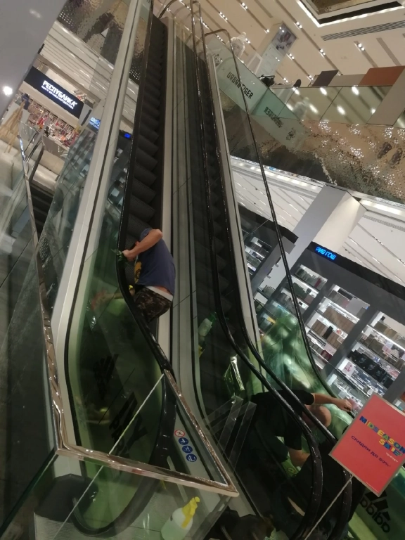 Специалисты рекламной деятельности