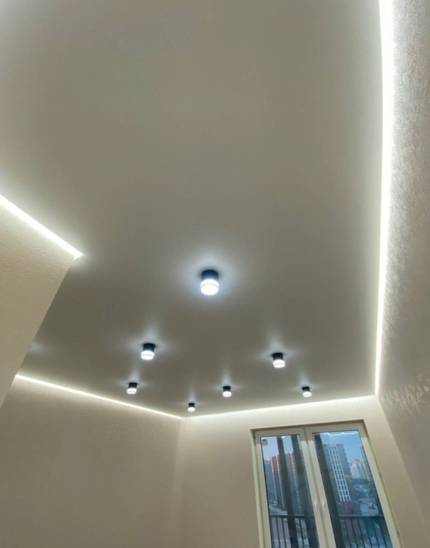 Натяжные потолки