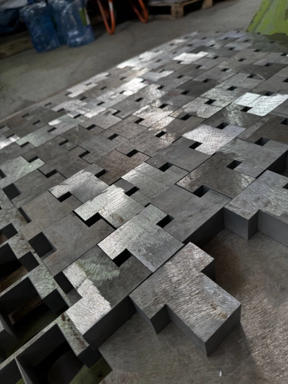 Гидроабразивная резка металла