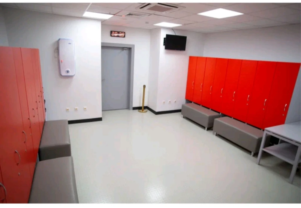 Тренер настольного тенниса