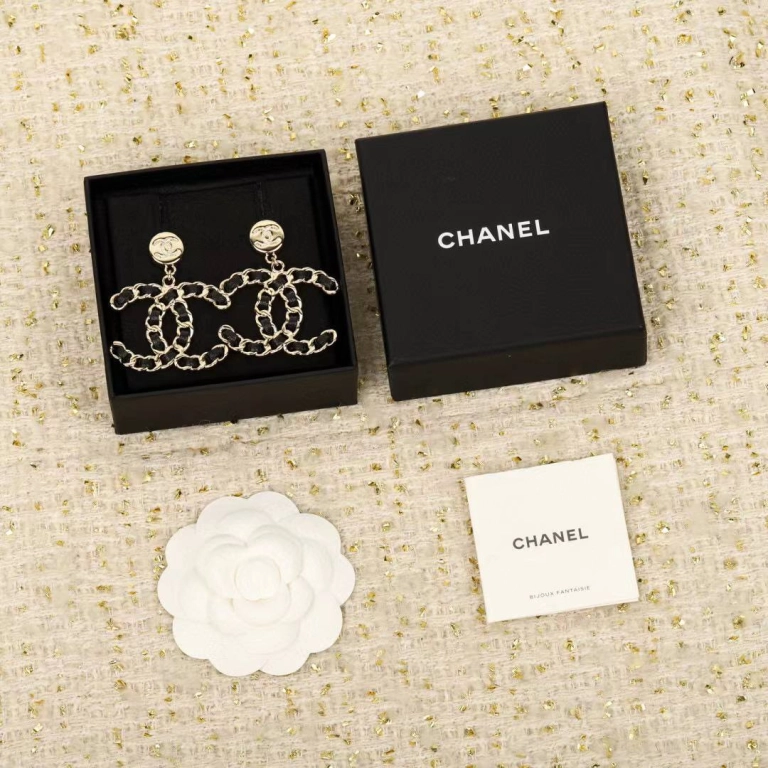 Серьги Chanel