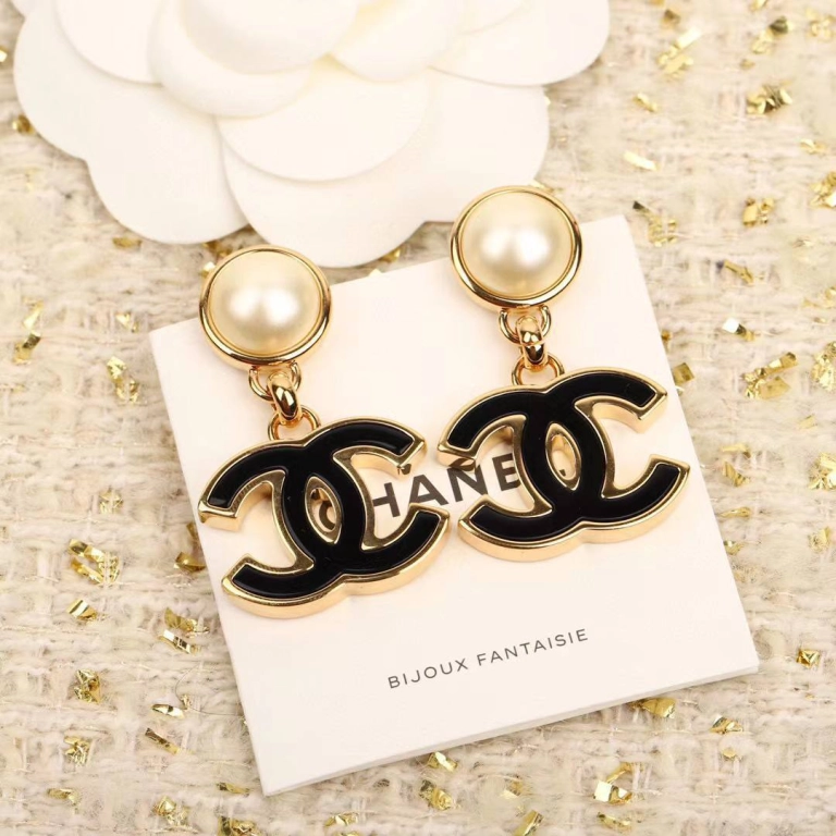Серьги Chanel