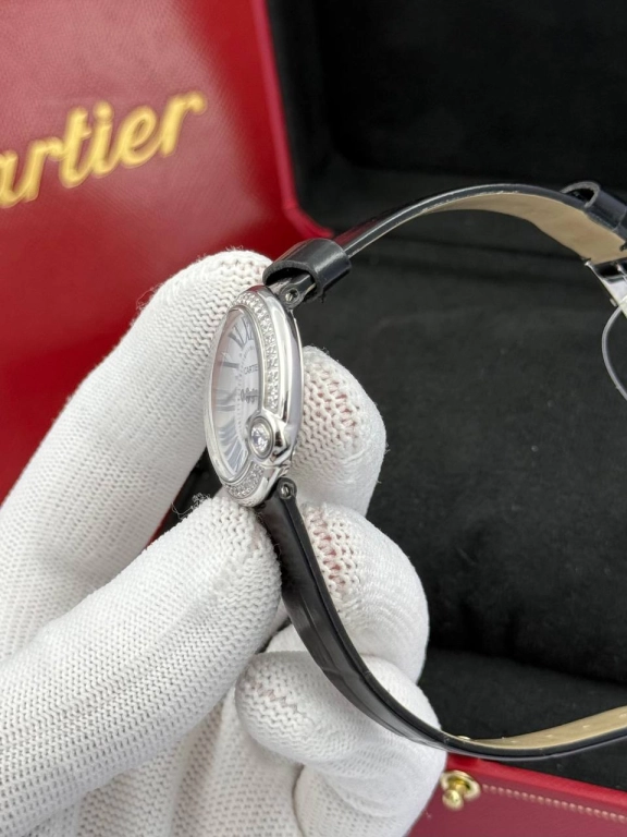 Часы женские Cartier
