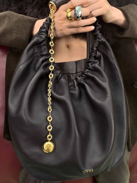 Сумка Loewe Squeeze