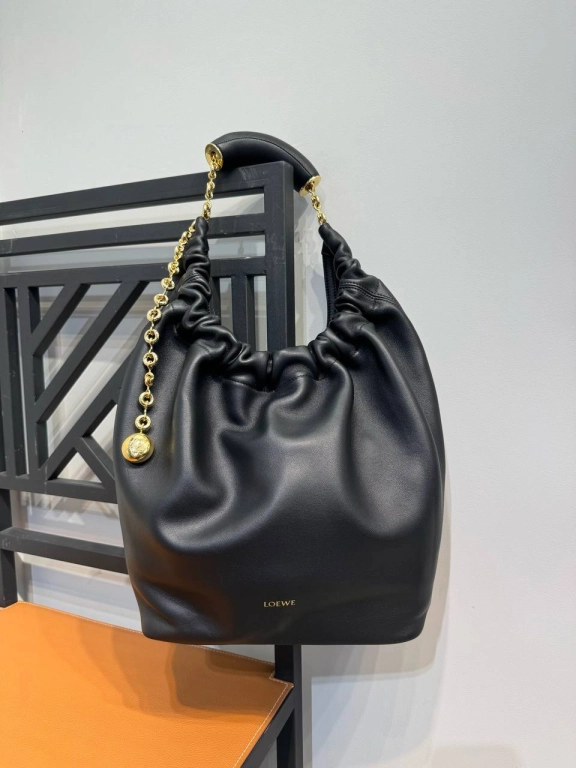 Сумка Loewe Squeeze