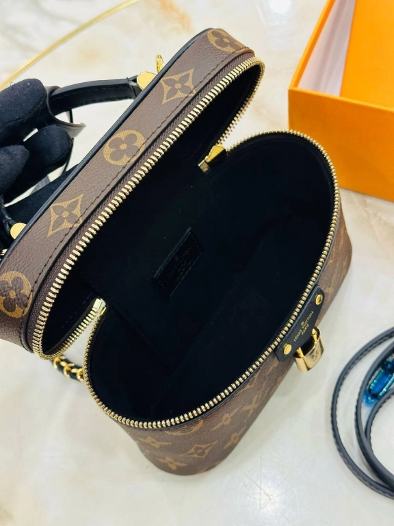 Сумка Louis Vuitton Vanity Chain Коричневая