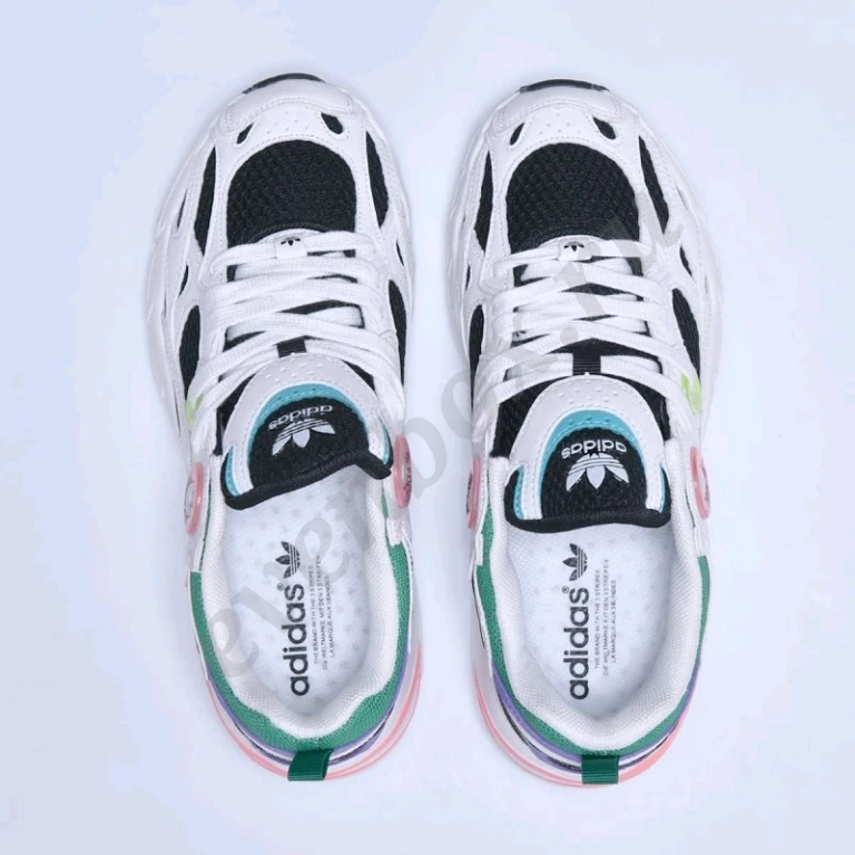 Уникальные кроссовки Adidas Astir