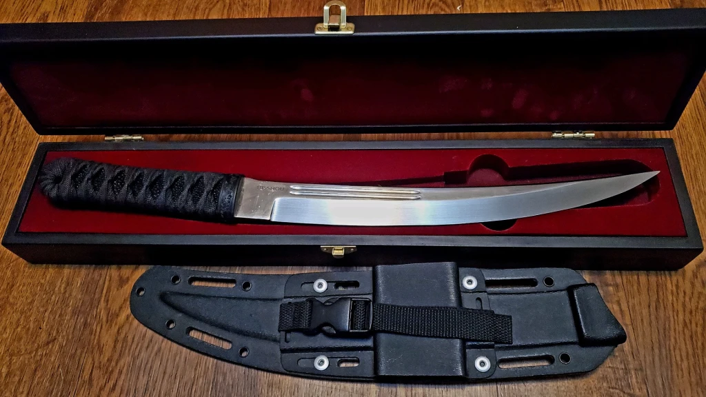 Нож crkt Hisshou