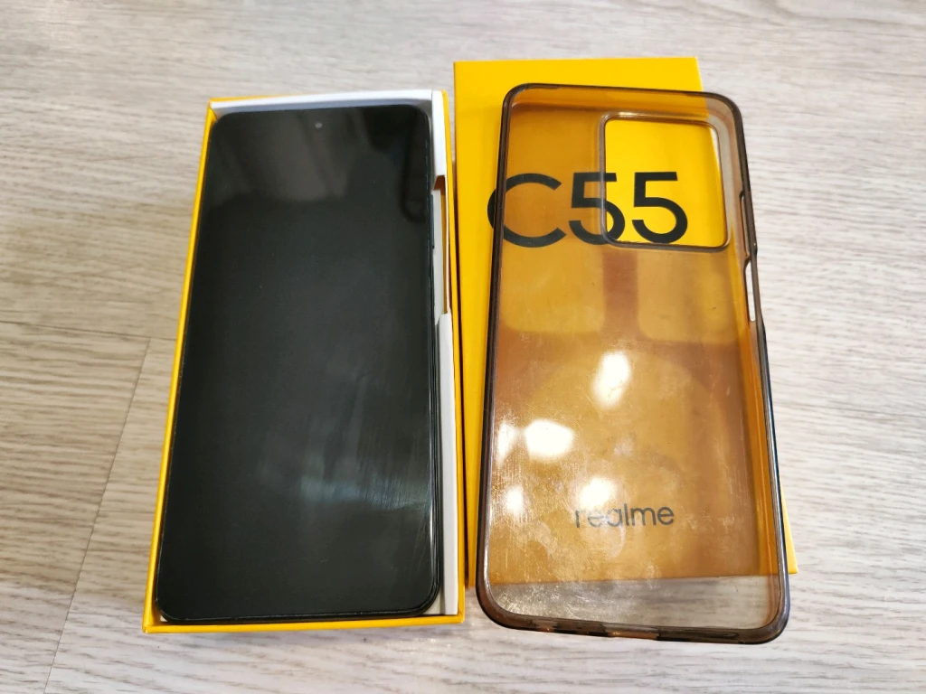 Realme c55