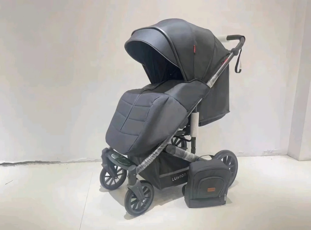 Коляска прогулочная luxmom 790 с рождения