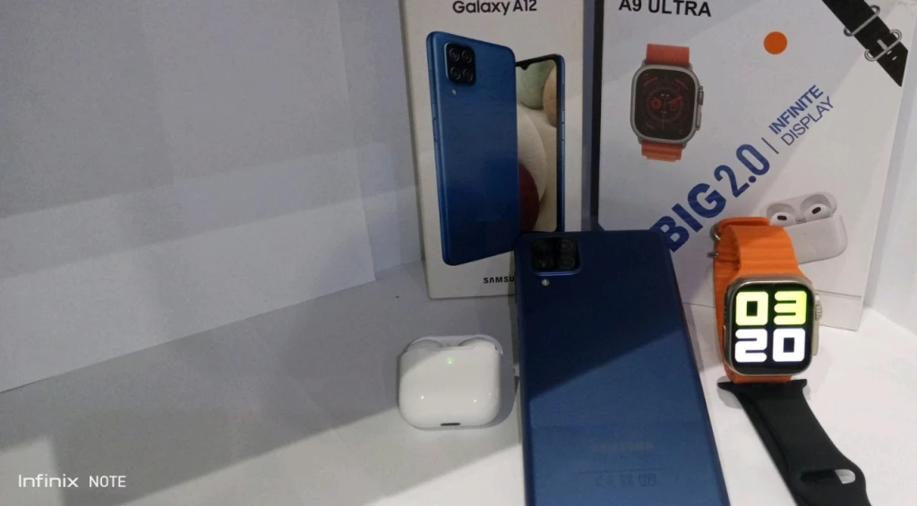 Samsung galaxy A12 3 32 gb