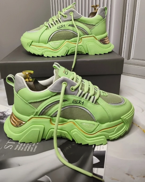 Кросовки на лето