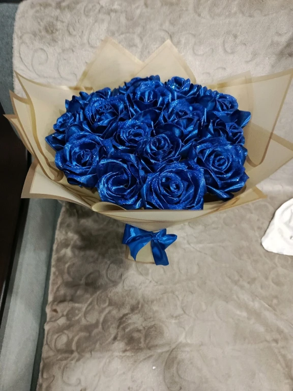 Букеты роз из атласных лент