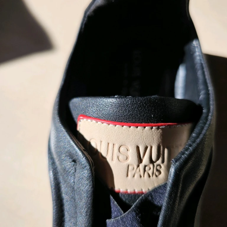 Кеды из нат.кожи lv новые