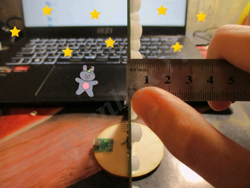 Умная новогодняя елочка