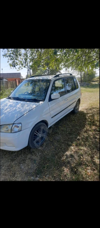 Мазда Демио 2001 год