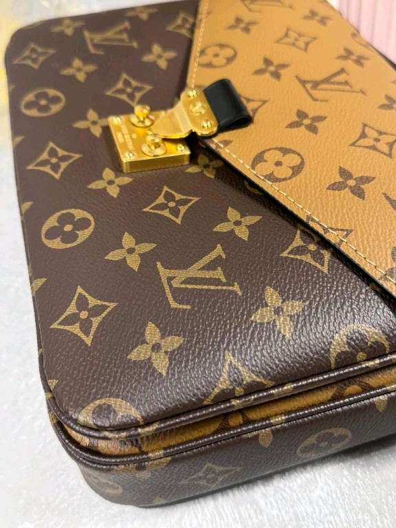Сумка Louis vuitton
