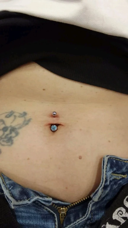 Все виды пирсинга.