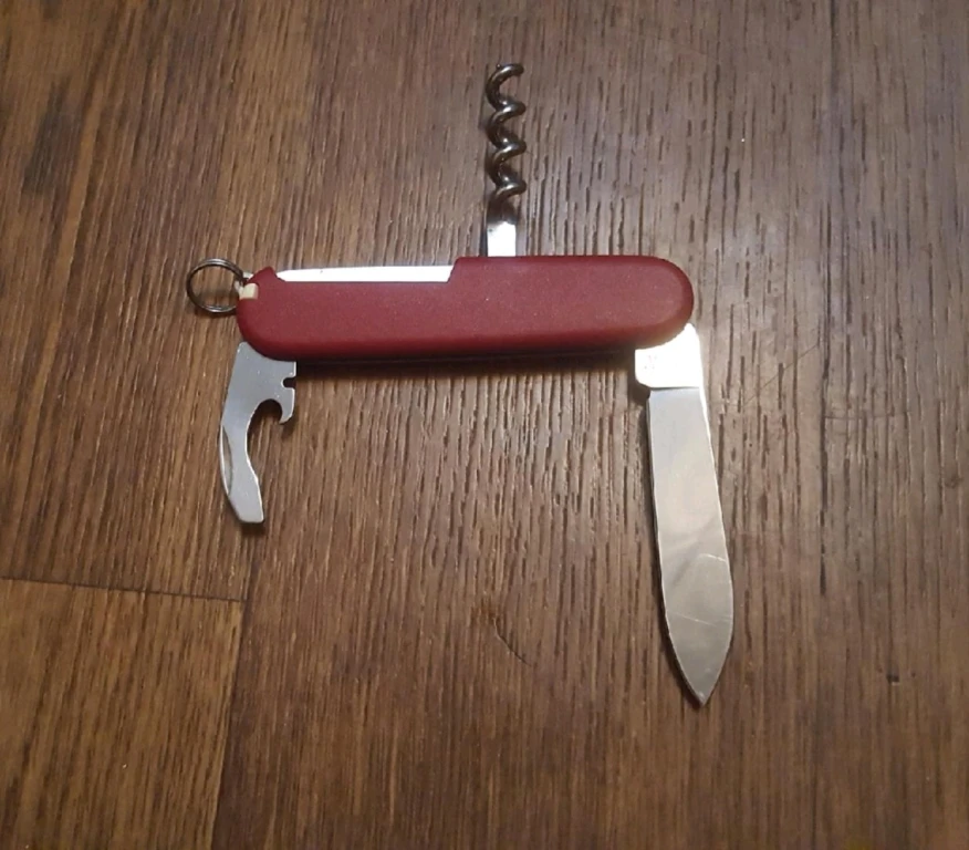Нож Victorinox Waiter 84мм 9 функций