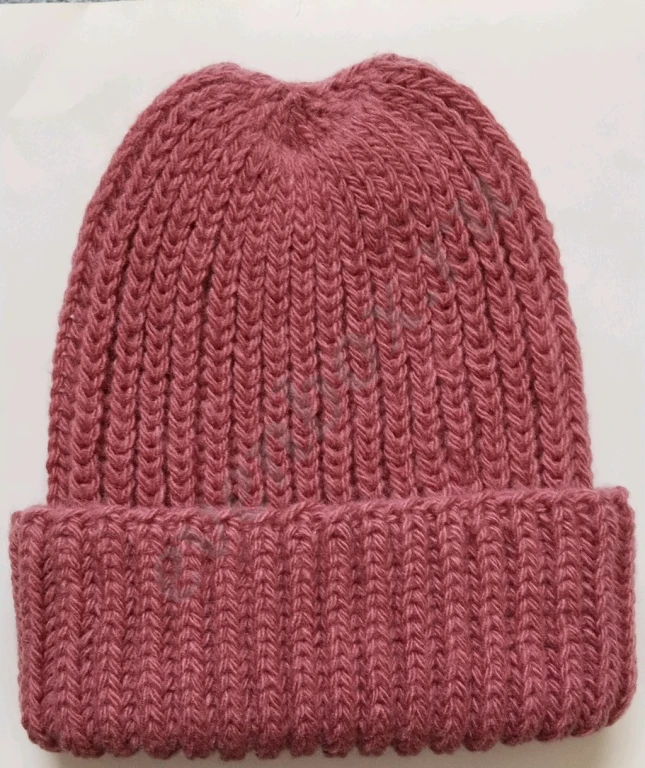 Вязаная шапка