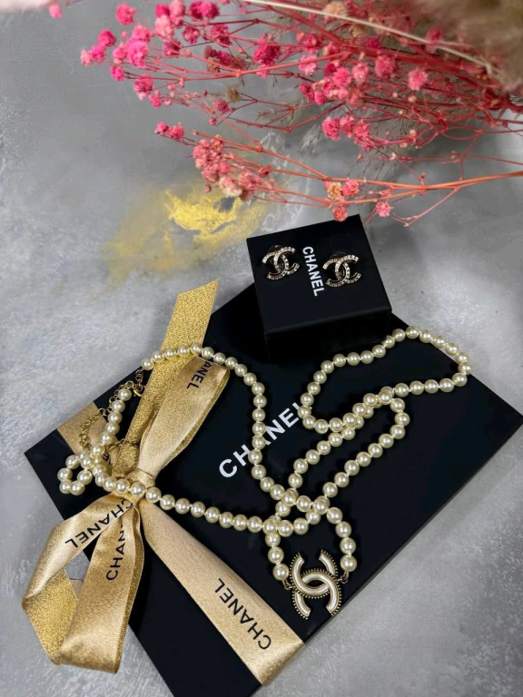 Сет (бусы/серьги) Chanel