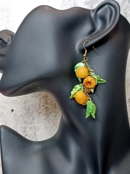 Малинка желтая