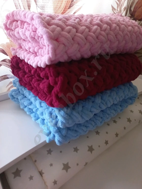 Плюшевый вязаный плед