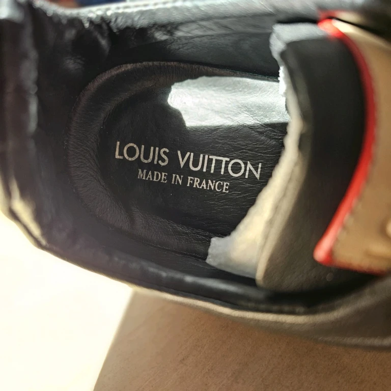 Кеды из нат.кожи lv новые