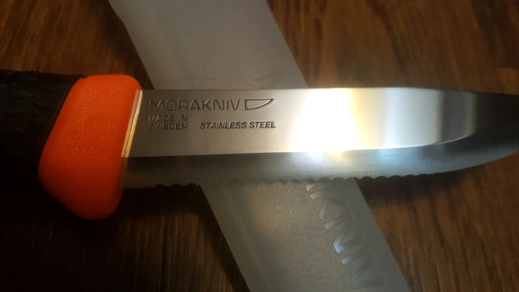 Нож Morakniv Швеция