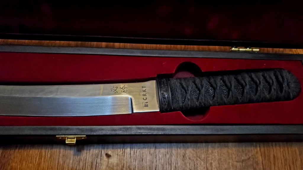 Нож crkt Hisshou