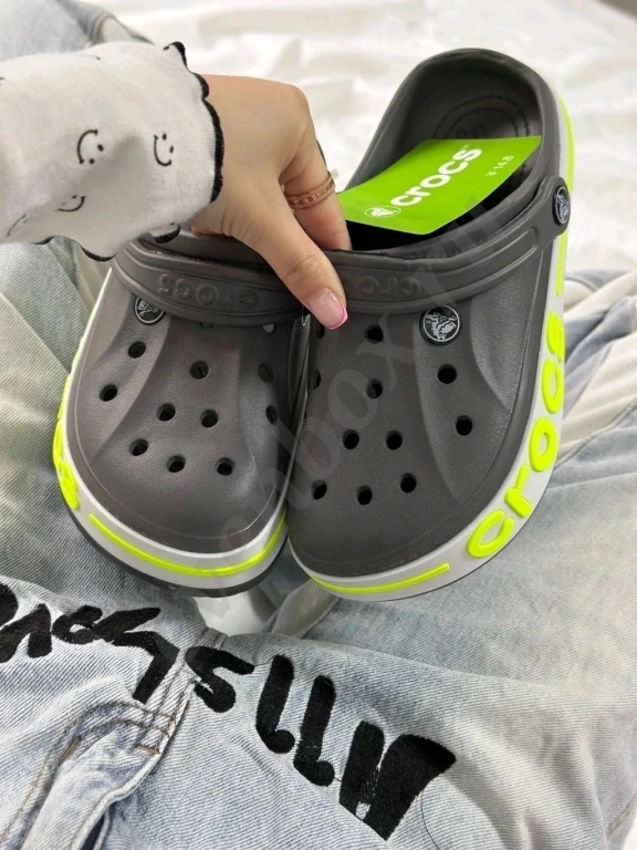 Crocs