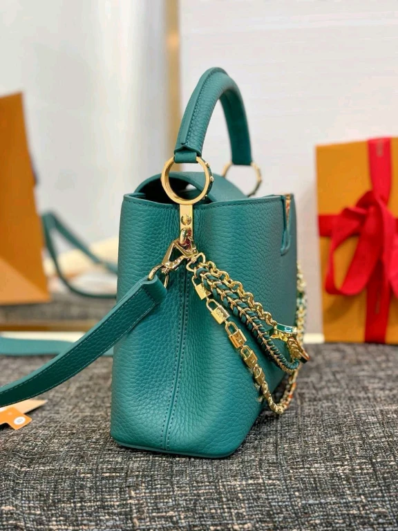 Сумка Louis vuitton оригинал.